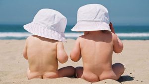 Tắm nắng đúng cách để bổ sung vitamin D