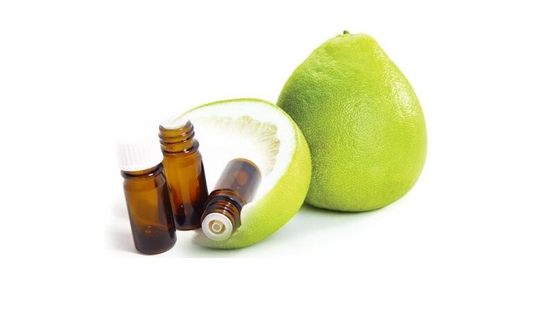 Tăng cường mọc tóc với tinh dầu bưởi